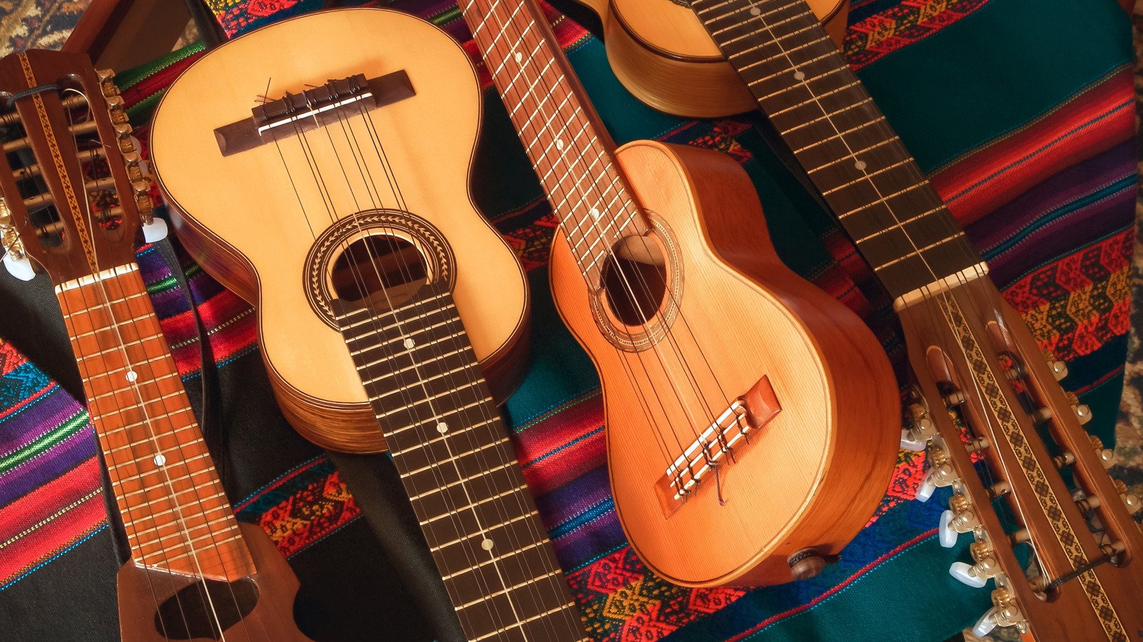 9 Of The Best Musical Instruments & Gear To Look For At Garage Sales