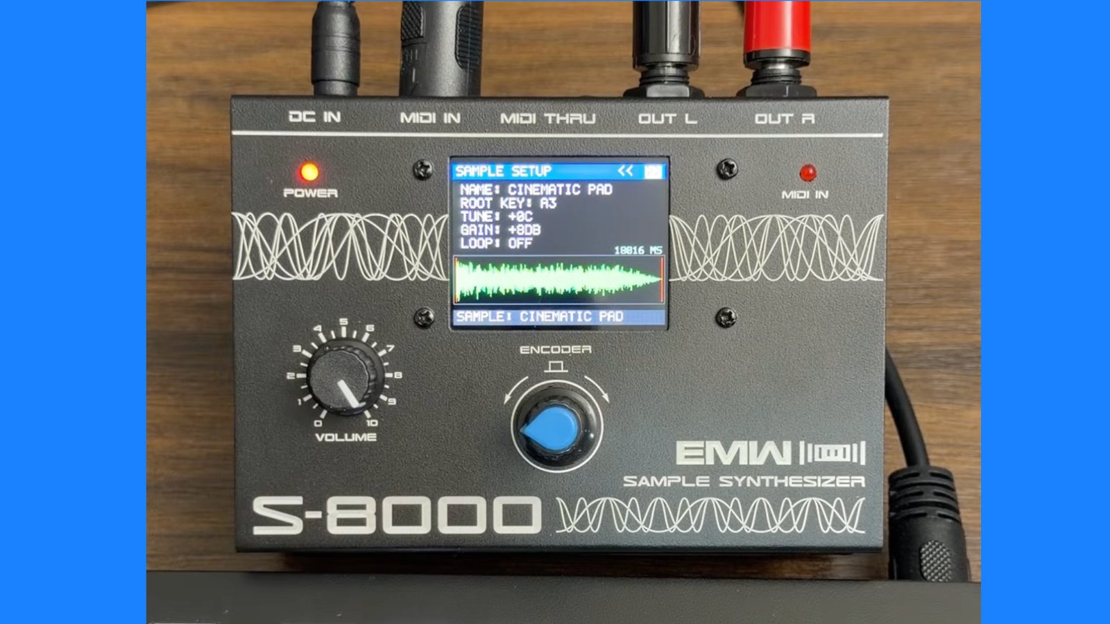 EMW S-8000: compact sample Synthesizer with multi-sample playback